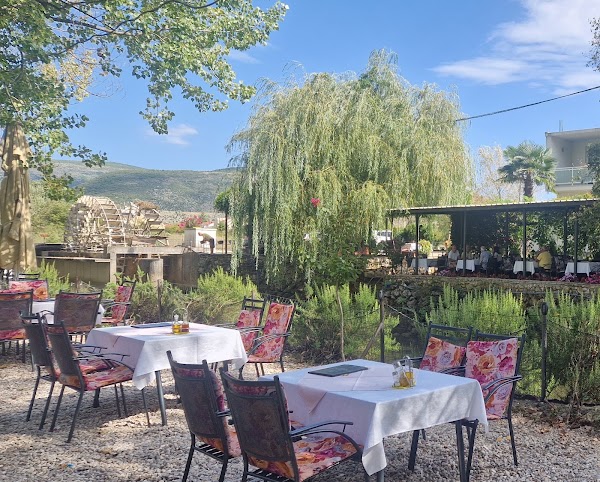 Laks Restaurant
