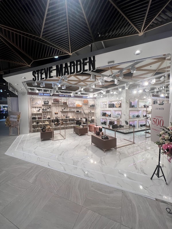 STEVE MADDEN LIVING WORLD DENPASAR BALI