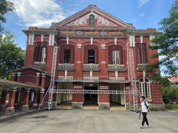 Quoc Hoc - Hue High School For The Gifted