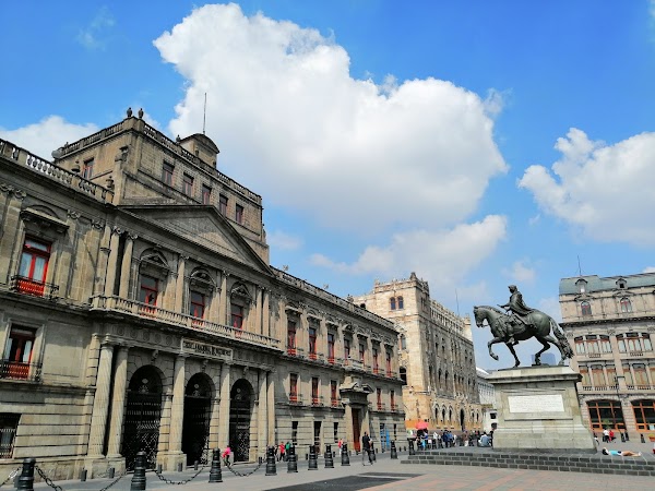 Plaza Manuel Tolsá