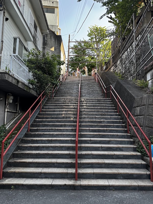 Kigen ni sen roku hyaku-nen kinen-sha hyō