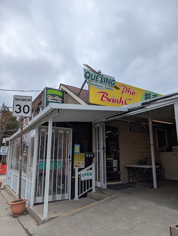 Que Ling Vietnamese Cuisine 2