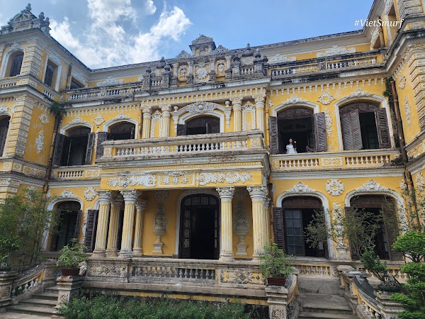 An Dinh Palace 1