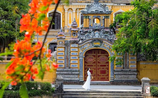 An Dinh Palace 3