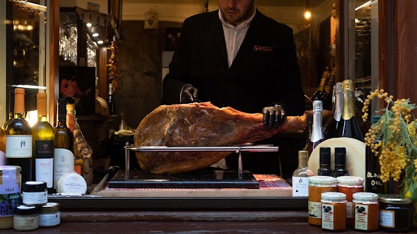 Mižol Wine & Food Bar 1