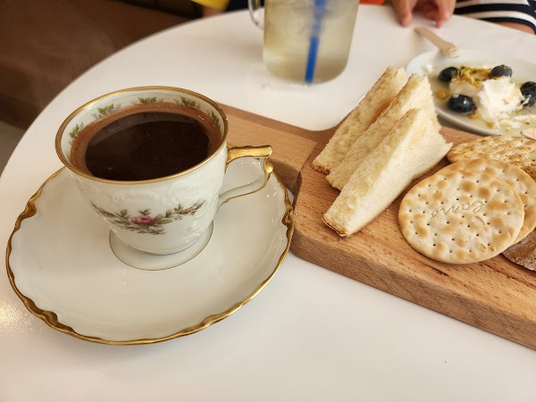 Cafe Maluvia 3