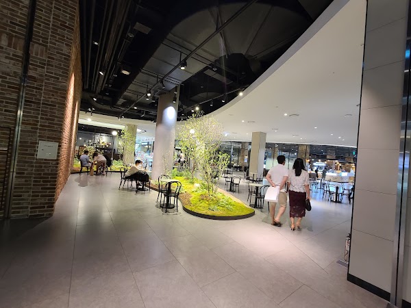 Hyundai Premium Outlets Songdo 3