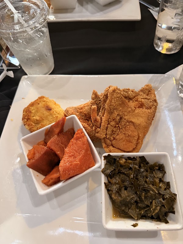 Paschal's Restaurant & Bar 4