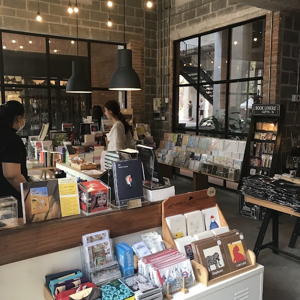 The Booksmith Bookshop 4
