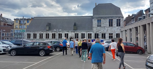 Parking Cité 4