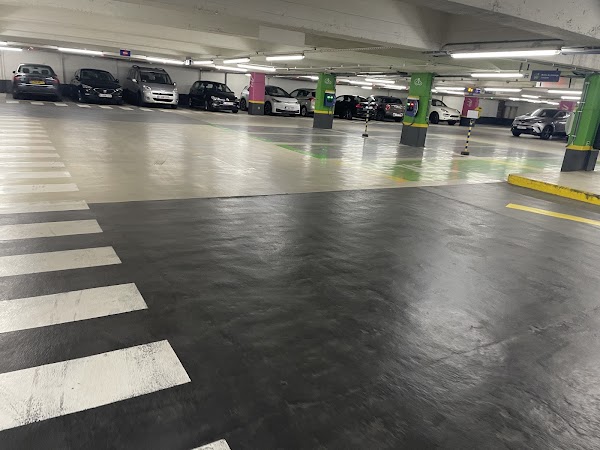 Parking Cité 2