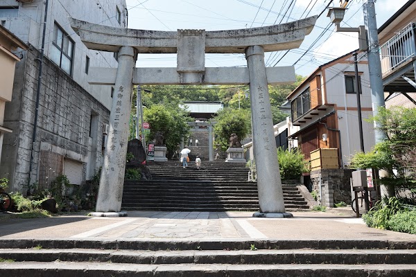Suwa Shrine 4