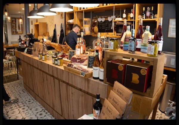 Ham's Maison de Jambons 2