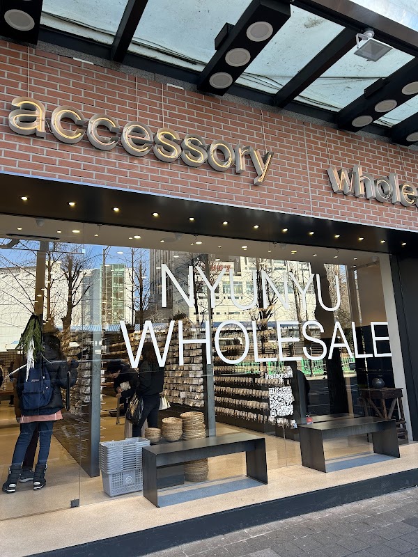 Nyunyu Wholesale Dongdaemun 1