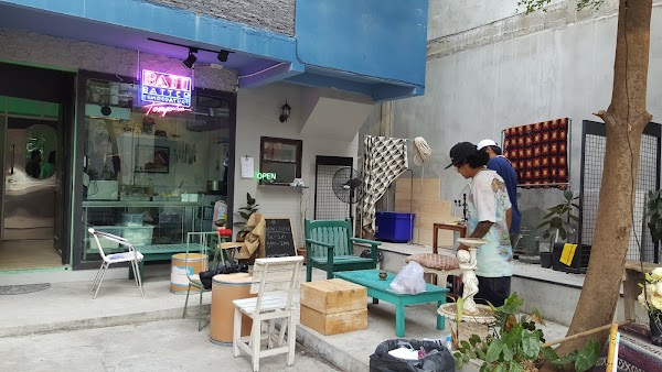 WWA Chooseless cafe 1