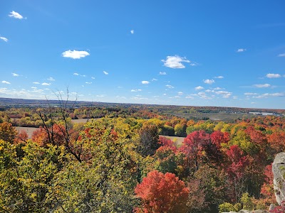 Rattlesnake Point Conservation Area (Reservations Required)