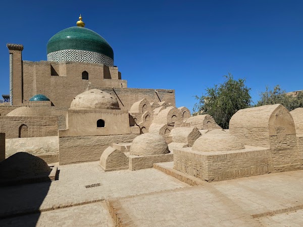Pahlavan Mahmoud Mausoleum 5