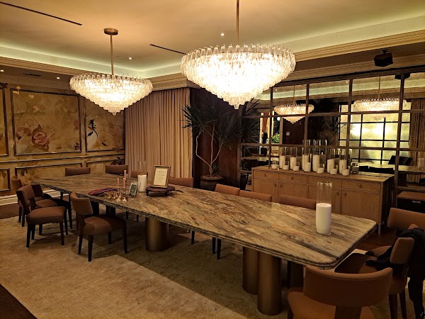 Carlyle Club