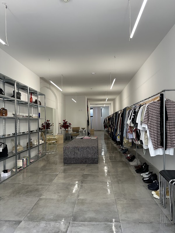 STYX – Curated Vintage & Designer