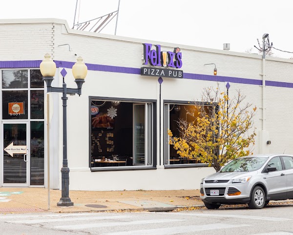 Felix's Pizza Pub