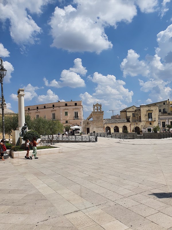 Piazza Vittorio Veneto 4