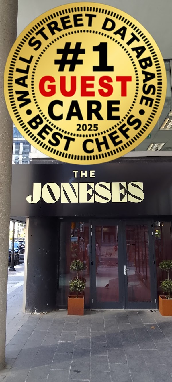The Joneses 4