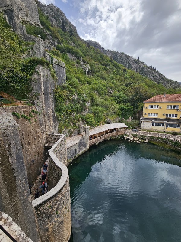 Gurdić Bastion 2