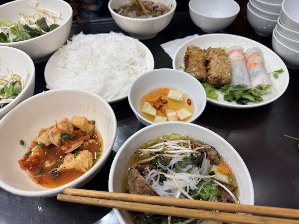 Bún Chả Lằu Gất Gụ 4
