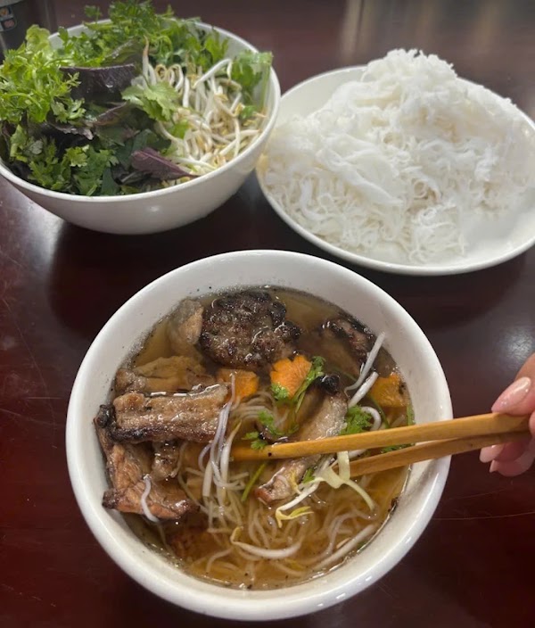 Bún Chả Lằu Gất Gụ 3