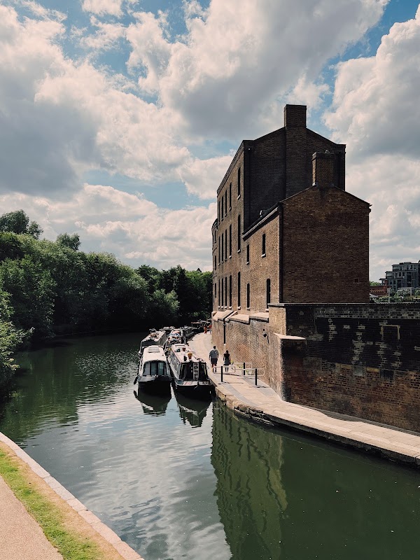 Everyman on the Canal 3