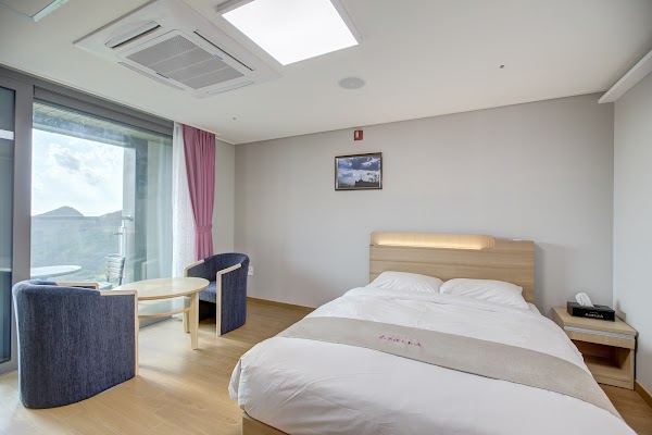 Hotel Azalea 5