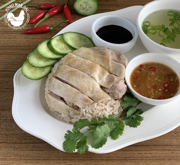 Khao Man Gai Restaurant 4