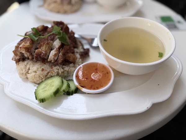 Khao Man Gai Restaurant 3