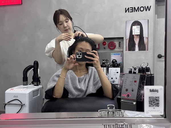 Nanalog Hair Salon Myeongdong 4