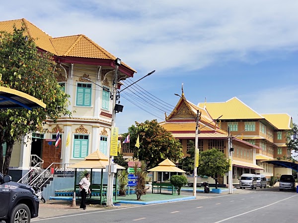 Wat Ang Thong Worawiharn 3