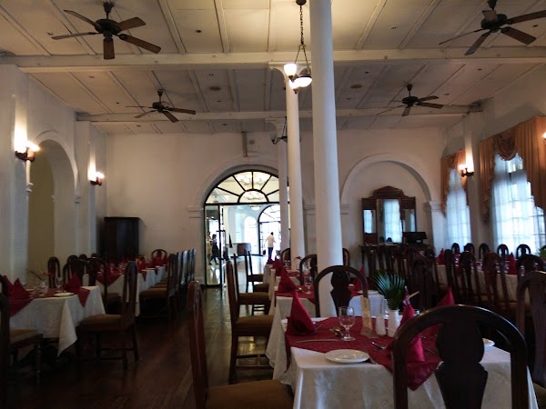 Queens Hotel 2