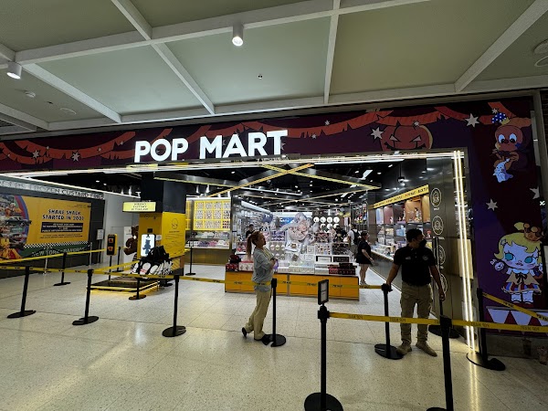 POP MART centralwOrld 1
