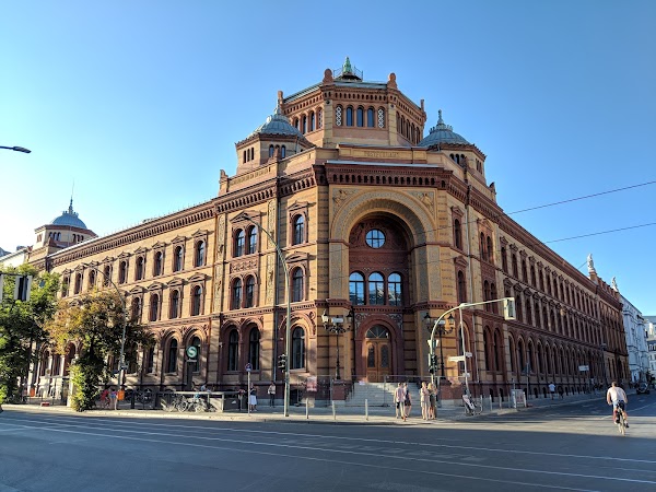 ehemaliges Kaiserliches Postfuhramt 1
