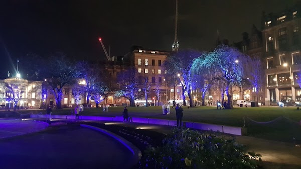 Saint Andrew Square 3