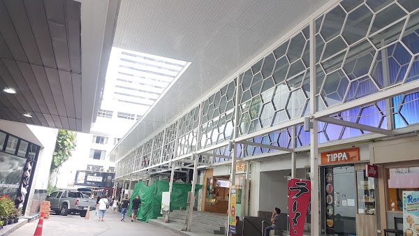 Trinity Mall3