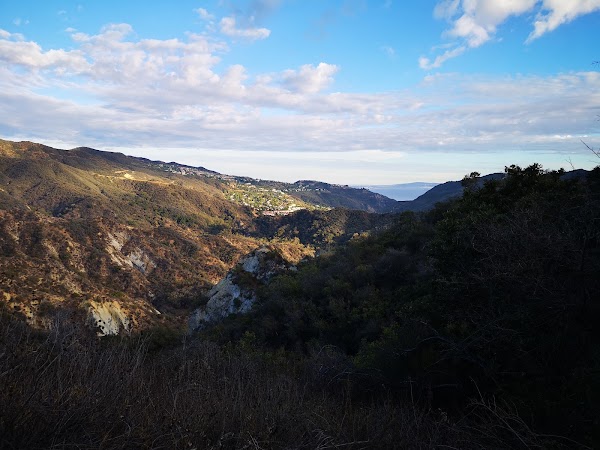 Santa Ynez Canyon Trail