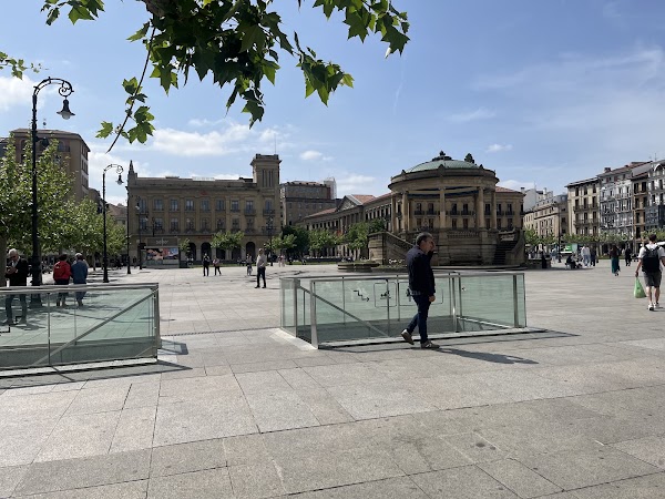 Plaza del Castillo 3