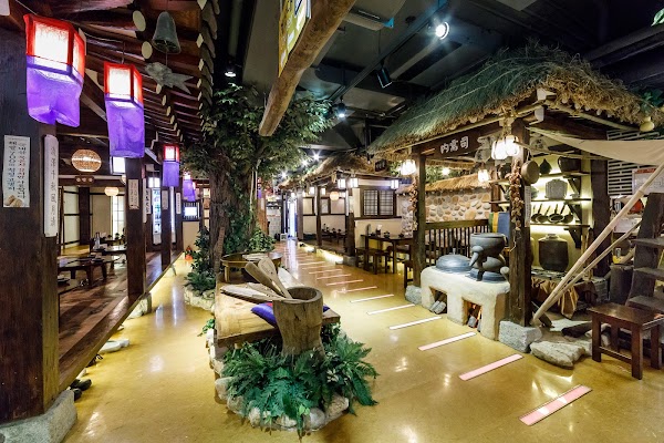 Gwanghwamun Hanok House 1