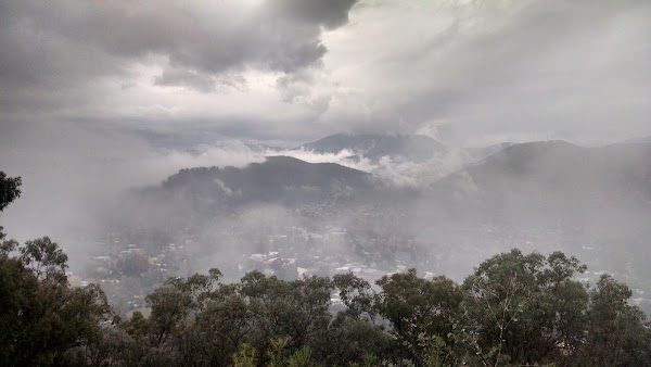 Huggins Lookout Walk