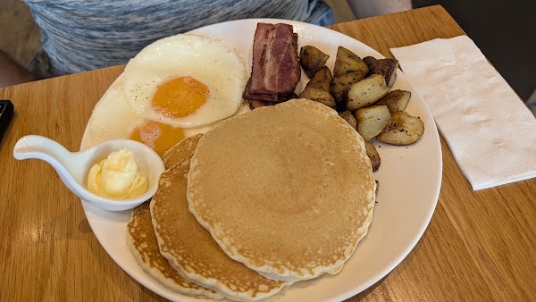 Breakfast Story Thonglor 4