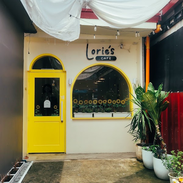 Lorie's Cafe