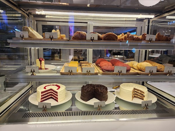 Ralph’s Coffee CentralWorld