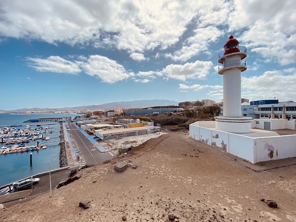 Muelle de Taliarte 1
