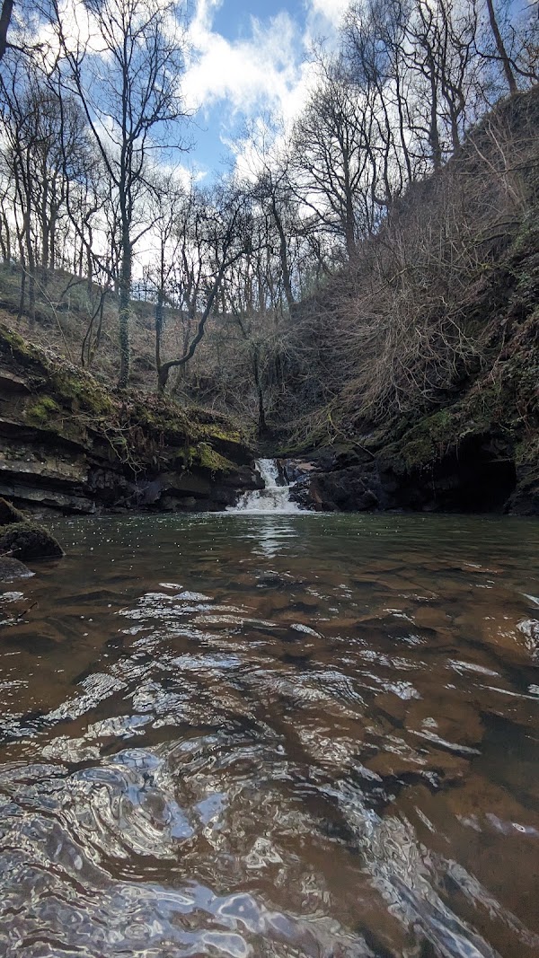 Wales 27