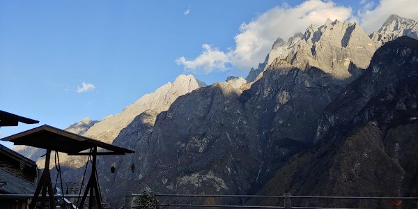 Tiger Leaping Gorge Tea-Horse Guesthouse 4